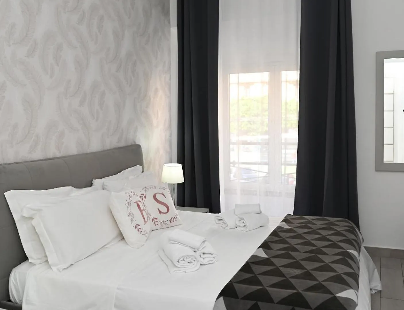 B&B Bovio Square XIV Naples 2*,