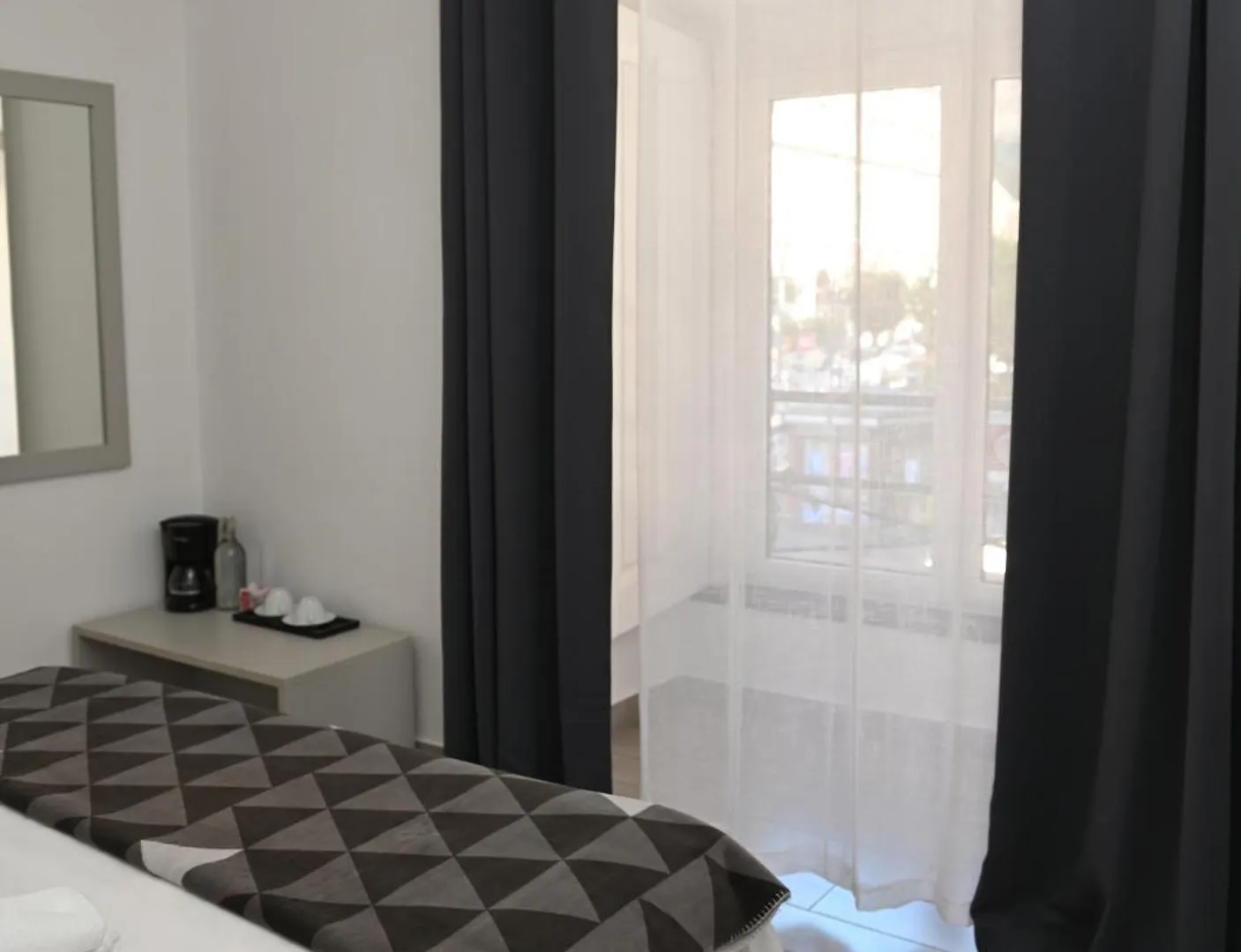 B&B Bovio Square XIV Naples 2*,