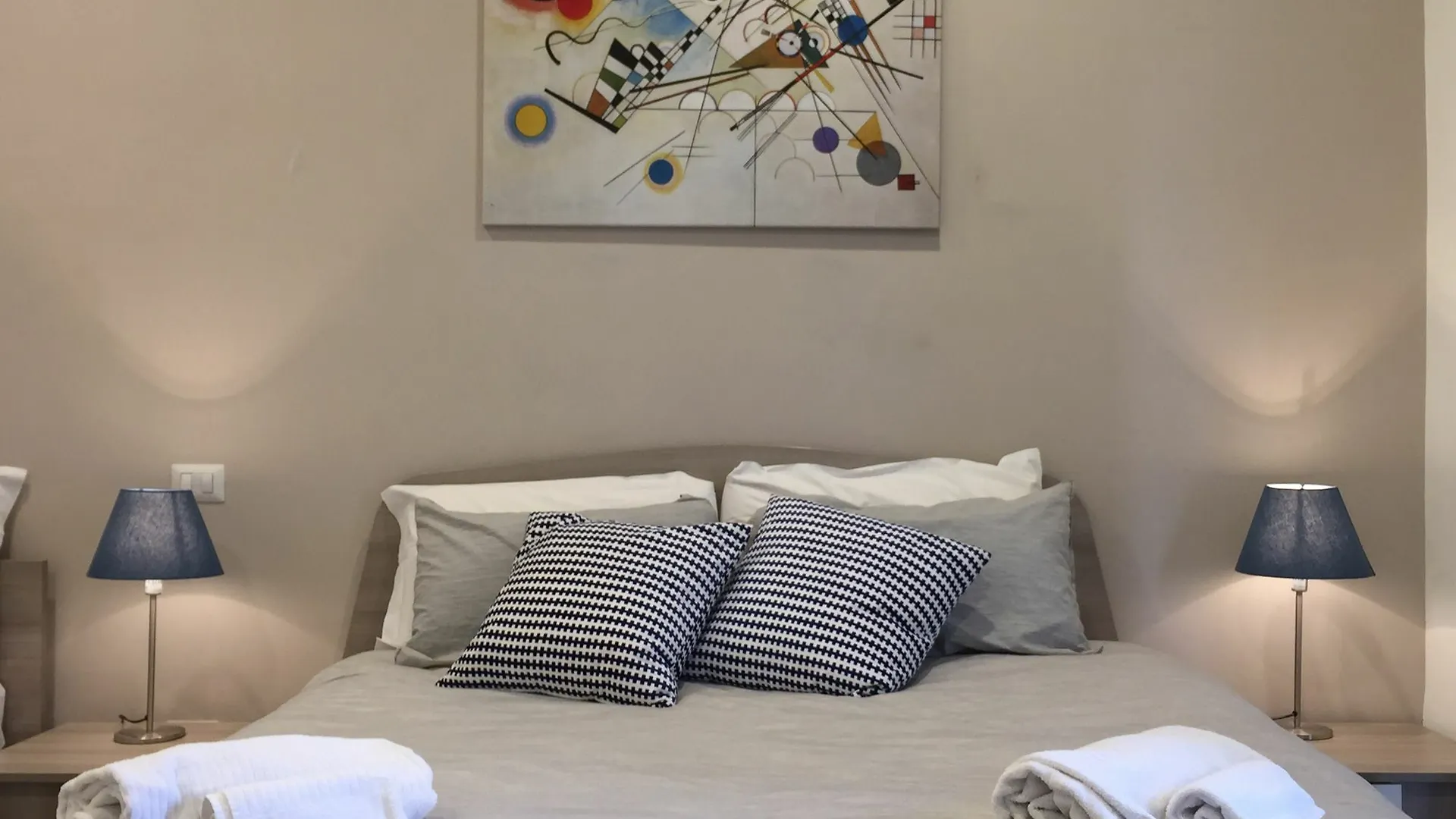 B&B Bovio Square XIV Naples Italy