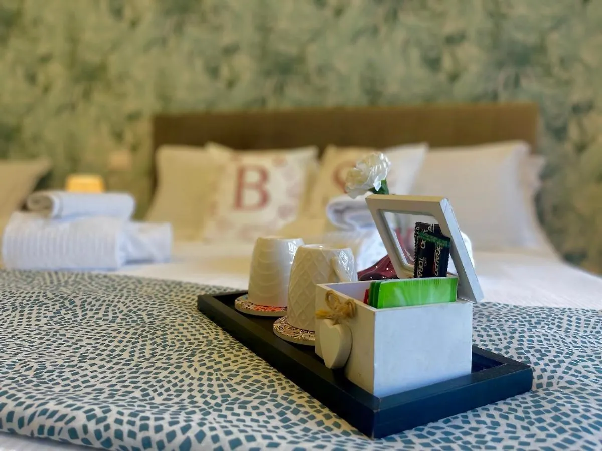 B&B Bovio Square XIV Naples