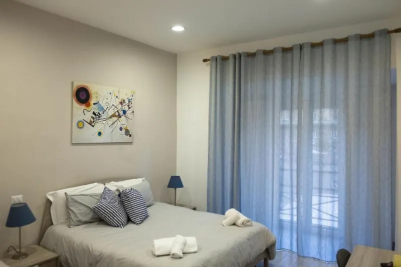 B&B Bovio Square XIV Neapol 2*,