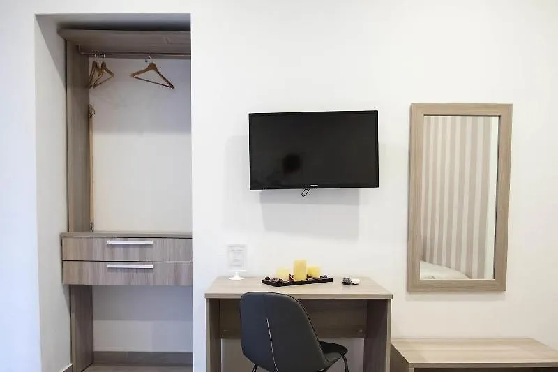 B&B Bovio Square XIV Naples 2*,