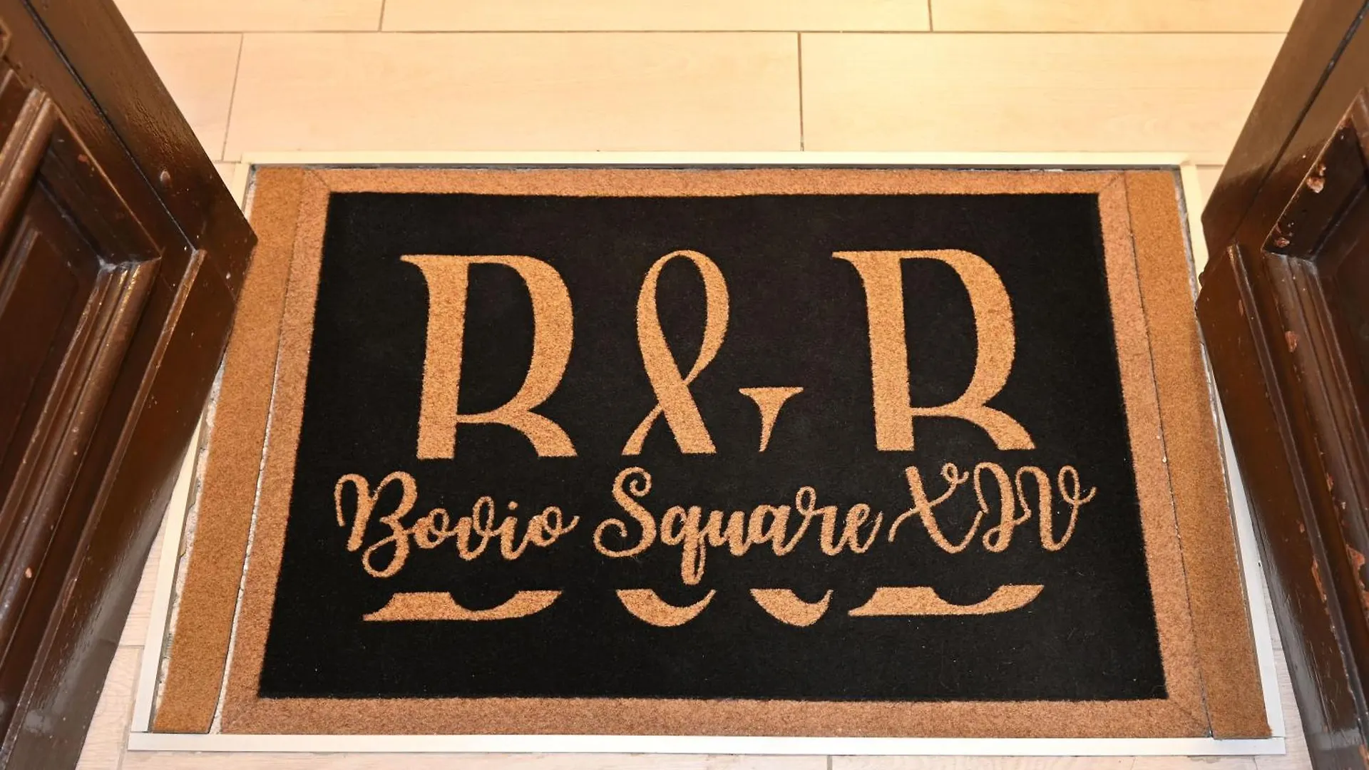 B&B Bovio Square XIV Naples Italy